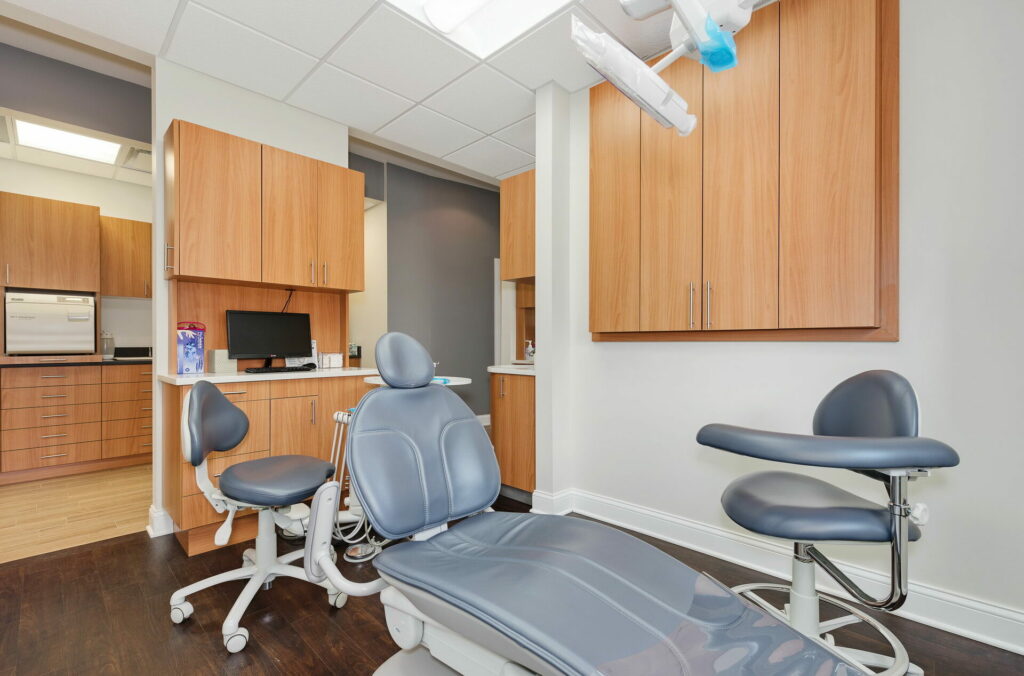 dentist office in Elgin